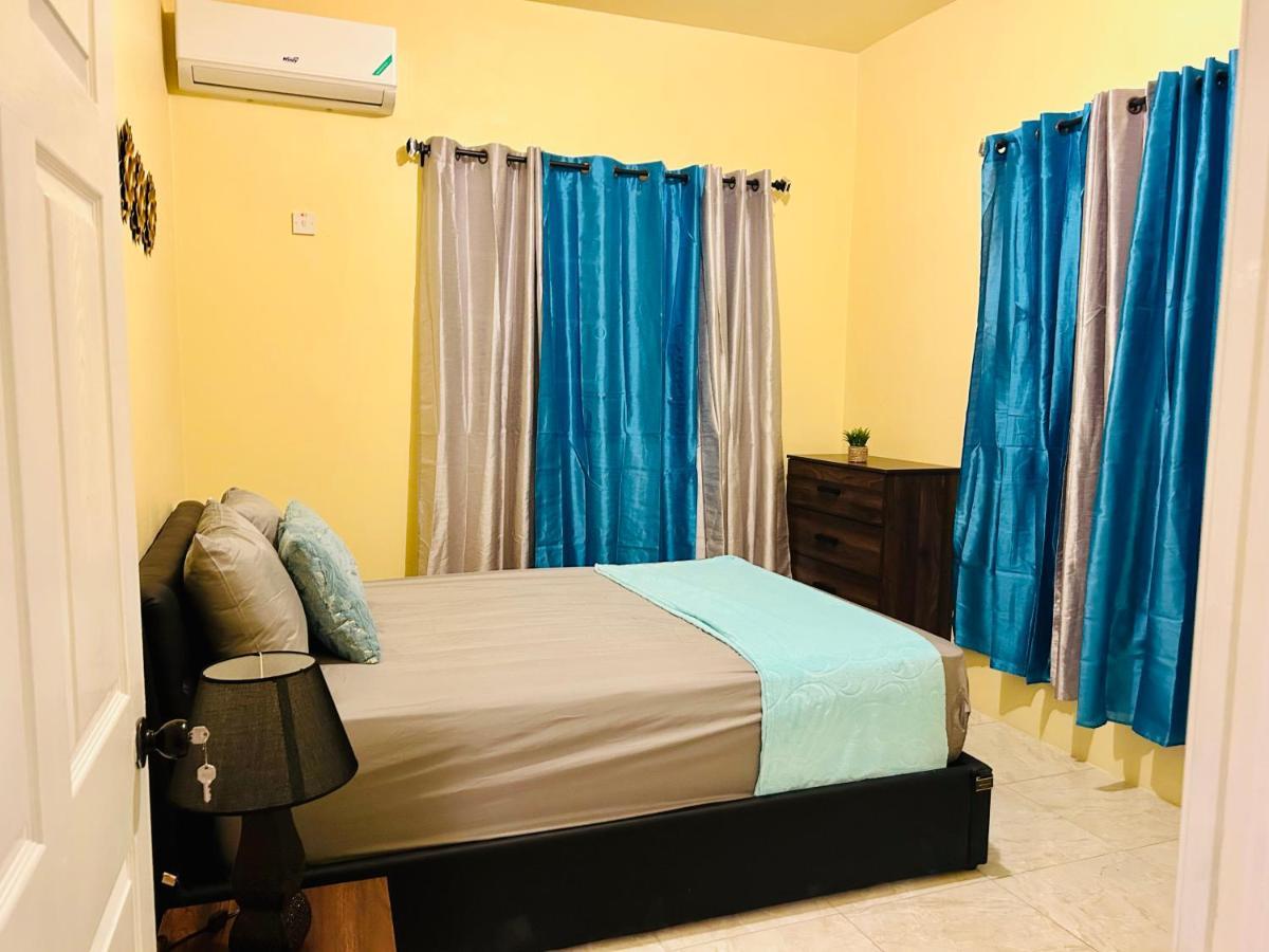 The Rest Stop-B- 15 Min From Airport/24Hrs Security Teluk Montego Bagian luar foto